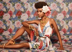 Campanha Verão 2018 do Barra traz universo colorido de Frida Khalo