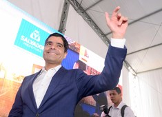 E o prefeito cumpriu a promessa...