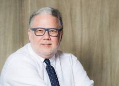 Guilherme Marback Neto toma posse como membro da Academia Baiana de Ciência da Administração