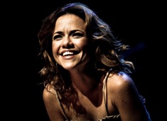 O novo show de Vânia Abreu