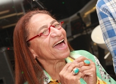 E lá vem Lícia Fábio com novidades de verão...