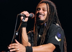 Marcelo Falcão se apresenta em Salvador