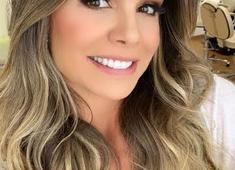 Julia Sampaio comemora aniversário no DASS