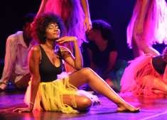 Grupo Novos Arteiros apresenta espetáculo ‘Tropicália’ em Plataforma