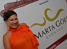 Marta Góes agita o Shopping Barra