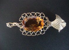 Ricardo Ferreira assina acervo pessoal de joias.