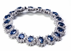 CARLOS RODEIRO CRIA JOIAS ESPECIAIS PARA OS NAMORADOS