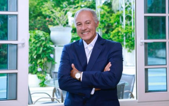 Escritor Luiz Roberto Mattos - foto Samuel Cerqueira