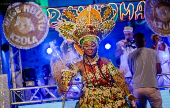 Mostra Dilenga: Trajes artesanais do afro Bankoma ganham exposição em Salvador