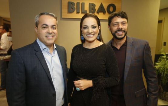  Ginno Larry, Carolina Costa e Cleber Fiori. 