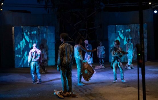 Grupo Antagon lança o espetáculo de rua Akonis da Península, sexta, no ICBA