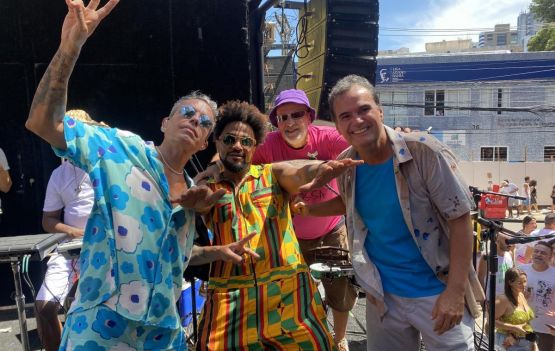 PIPOCA DO MUDEI ATRAI MULTIDÃO ÁVIDA POR VIVER O VERDADEIRO ESPÍRITO DO CARNAVAL