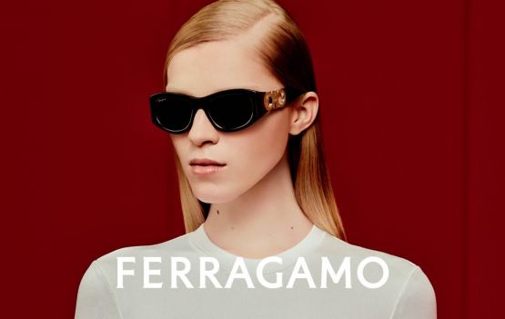 Ferragamo apresenta novos modelos de óculos de sol da campanha Primavera/Verão de 2023