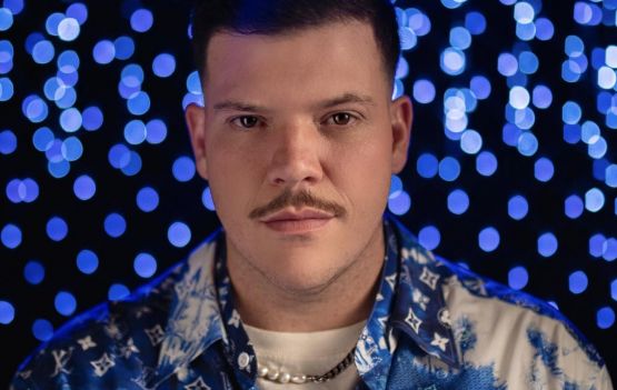 Ferrugem celebra amor a dois em nova faixa