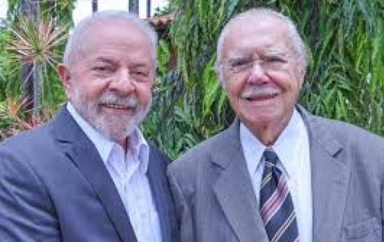 O presidente Lula fará uma homenagem ao ex-presidente José Sarney 