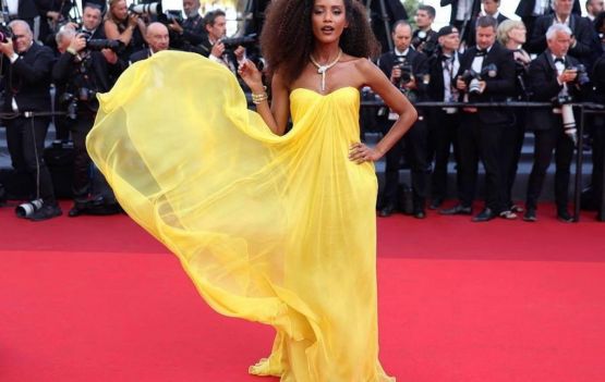 Shop&Share adquire vestido McQueen usado pela atriz Taís Araujo no Festival de Cannes, por R$40k