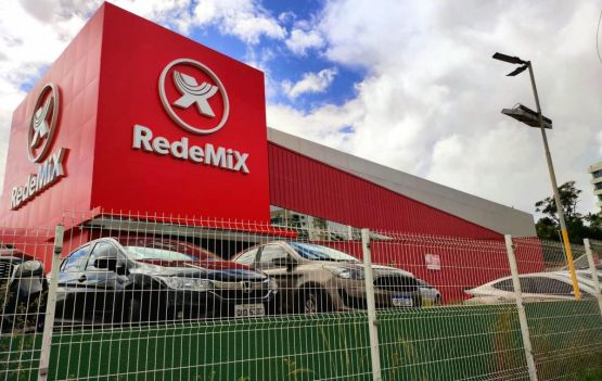 RedeMix promove campanha sustentável de aniversário*