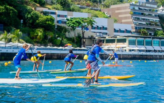 Yacht Clube da Bahia lança projeto de esportes náuticos para crianças da rede municipal de ensino