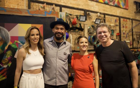 Kobra recebe Boninho, Ana Furtado, Cafu e outros famosos em abertura de ateliê em São Paulo.