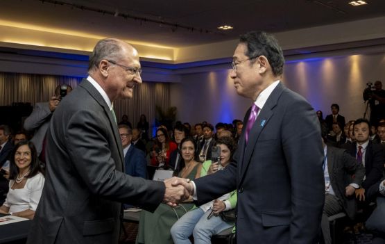 Fumio Kishida, premiê japonês, e Geraldo Alckmin, vice-presidente do Brasil