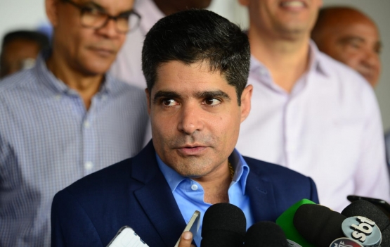 ACM Neto oficializou o novo Centro de Convenções de Salvador (CCS).