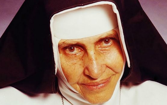 Escapulário de  Irmã Dulce. 