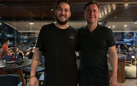 Peu Mesquita festejou o aniversário no M'ar o novo restaurante de Salvador