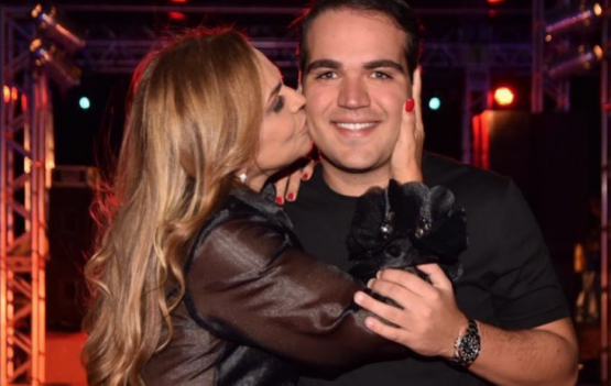 Andrea Velame comemorou o aniversário do filho Bruno como gosta!