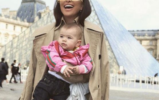 Sabrina Sato e Zoe super estilosas.