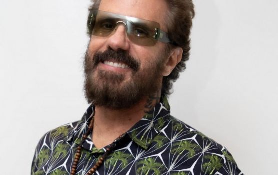 Final de semana cheio para o cantor Tuca Fernandes!