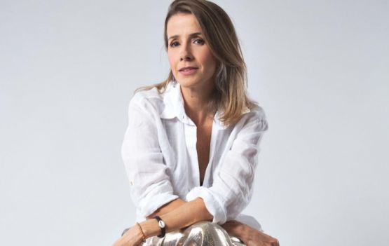 Irá Salles recebe convidados em Christmas Party nesta sexta-feira. 