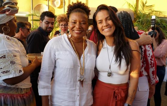 Loja Conceito do artesanato da Bahia inaugurada com festa concorrida.