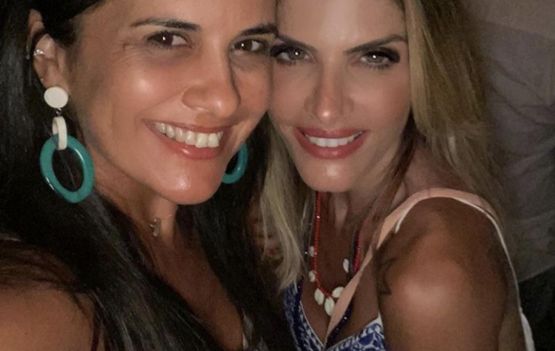 Carolina Magalhães e Dani Neeser em Trancoso 