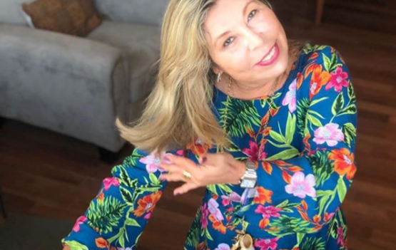 Juju Luz esta pilotando uma ressaca de carnaval 