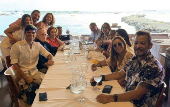 Paulo Henrique brinda nova idade no Amado. 