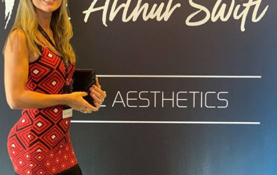 Andrea Botto participa de curso em São Paulo com renomados dermatologistas do país