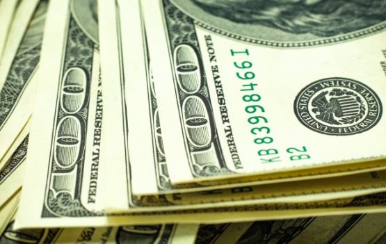 O Brasil de oho no dólar. 