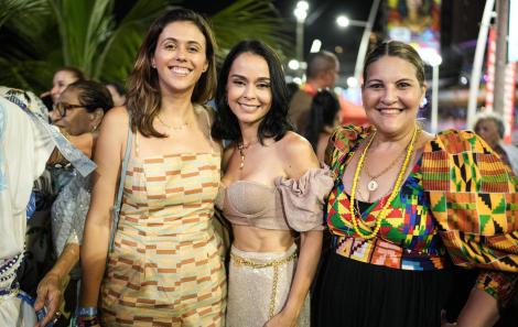 Larissa Vasconcelos Camila Reboucas e Helaine Schindler Azus Producao