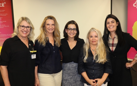 Mulheres no Focus Brasil em Nova York, Mara Rubia, Maria Fulfaro, Mila Burns, Arilda McClive e Fernanda do Vale