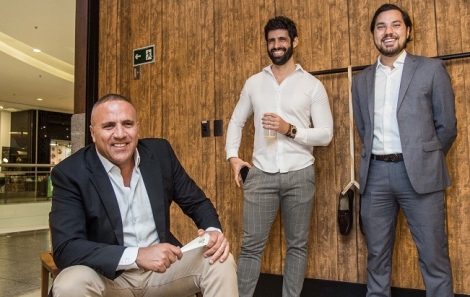 Sandro Romay, Simon Carrazzone e Felipe Petrocelli.