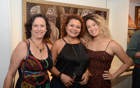 Isabela Scorzelli, Sanzia e Nathália Juvenal