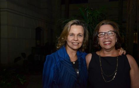 Maria Eduarda Marques e Mônica Carneiro (co-curadora)