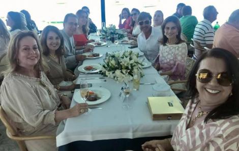 O aniversário de Tania Motta Muniz Barreto congestionou o bairro da Barra