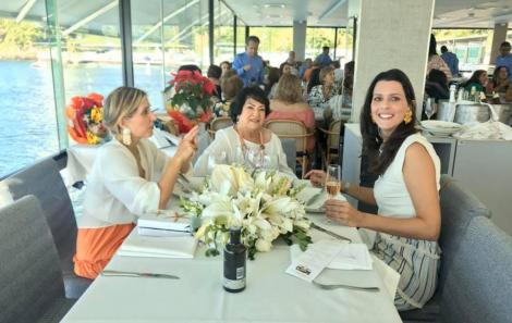 O aniversário de Tania Motta Muniz Barreto congestionou o bairro da Barra