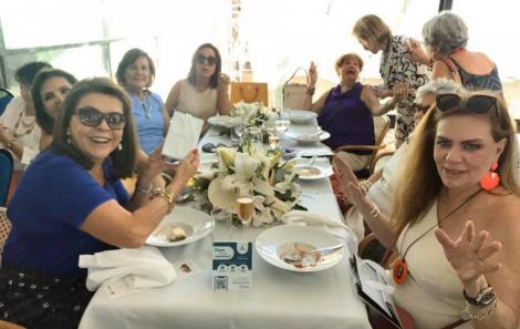 O aniversário de Tania Motta Muniz Barreto congestionou o bairro da Barra