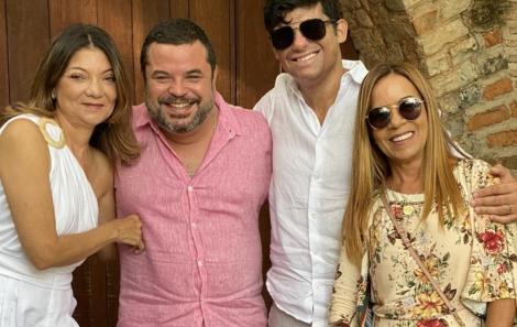 Paulo Henrique brinda nova idade no Amado. 