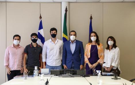 18F22916-6FF2-4765-A2F1-A5D9878C0614