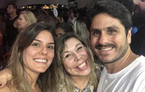 619B711C-4C4A-4258-BDFF-16CDB0E57C2D