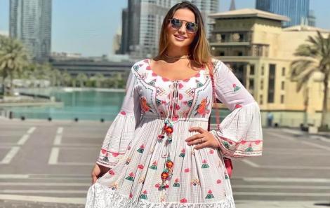 A doceira PriscillaDiniz encantada com Dubai nos Emirados Árabes Unidos