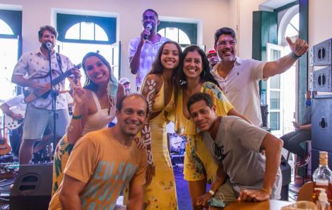 Feijão do Casarão encerra temporada homenageando o Dia do Samba